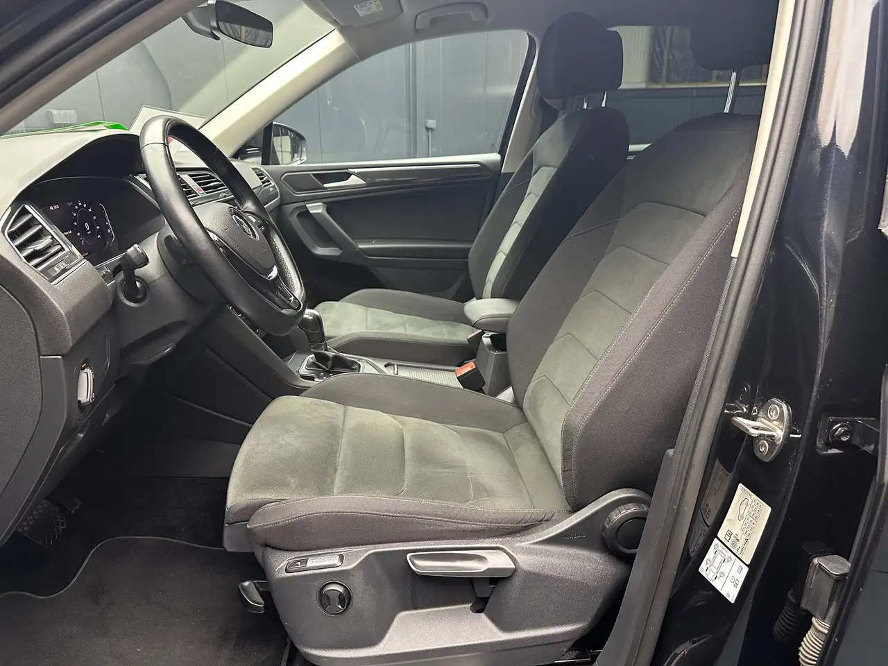 Volkswagen Tiguan Allspace Highline/R-Line *Black Style*AHK*KAMERA*NAVI*Massage*, миниатюра 14