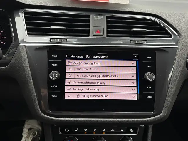 Volkswagen Tiguan Allspace view 24