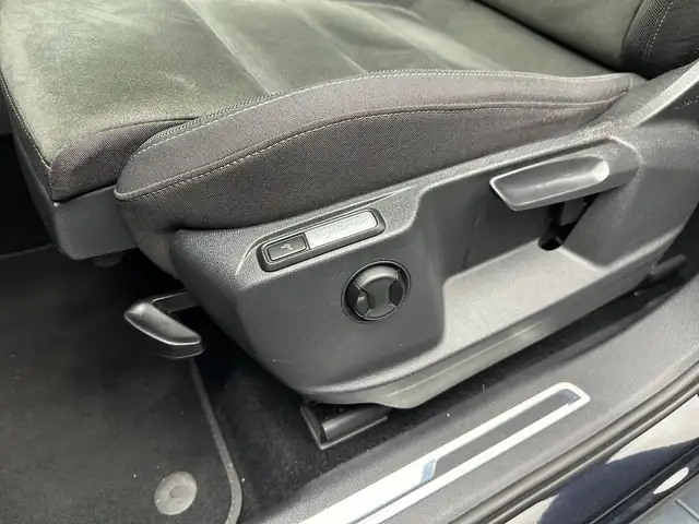 Volkswagen Tiguan Allspace view 15