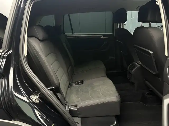 Volkswagen Tiguan Allspace view 26
