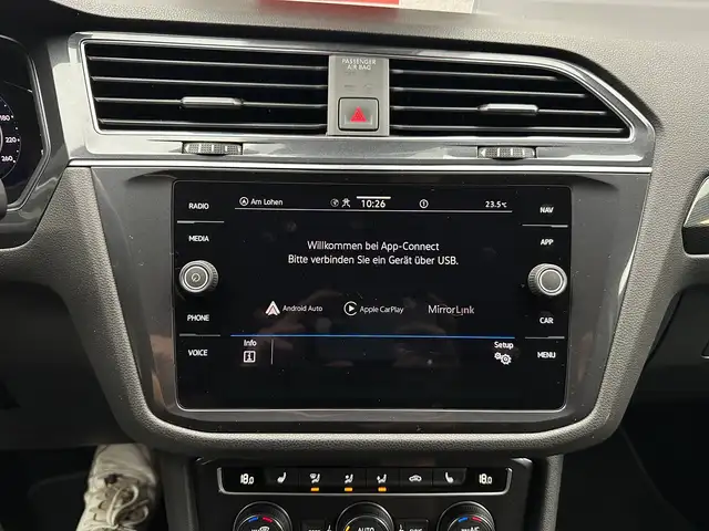 Volkswagen Tiguan Allspace view 23