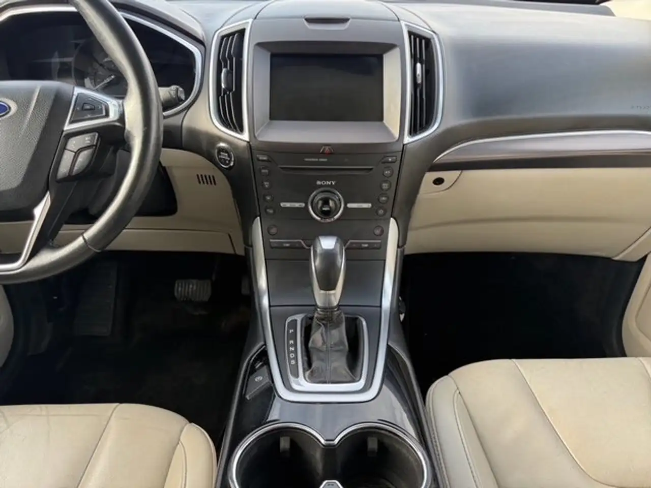 Ford Edge снимка Ford Edge