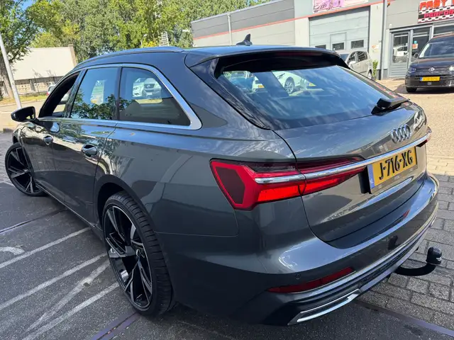 Audi A6 view 4
