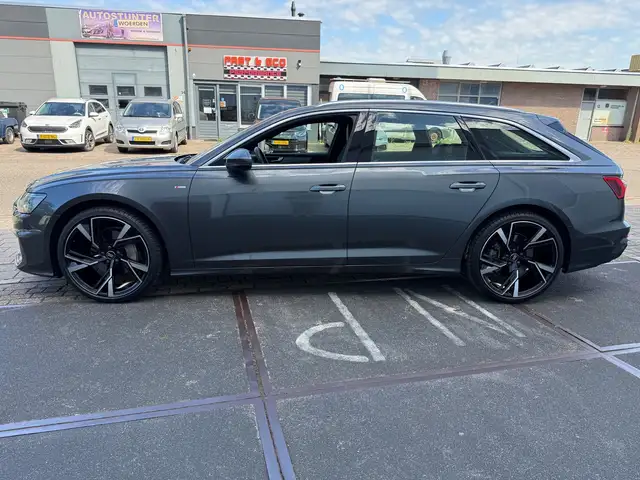 Audi A6 view 9