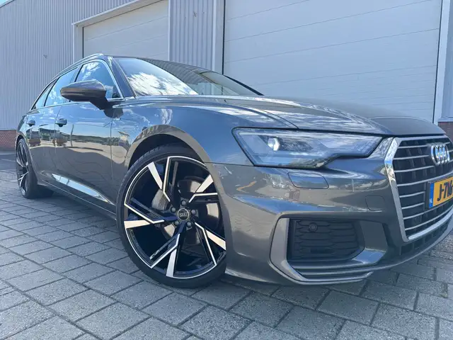 Audi A6 view 7
