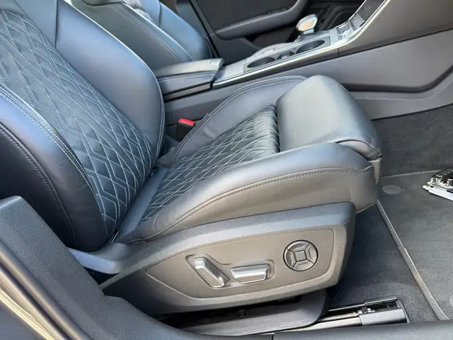 Audi A6 view 17