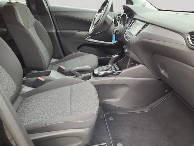 Opel Crossland view 9