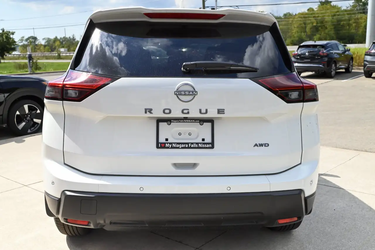 Nissan Rogue photo Nissan Rogue