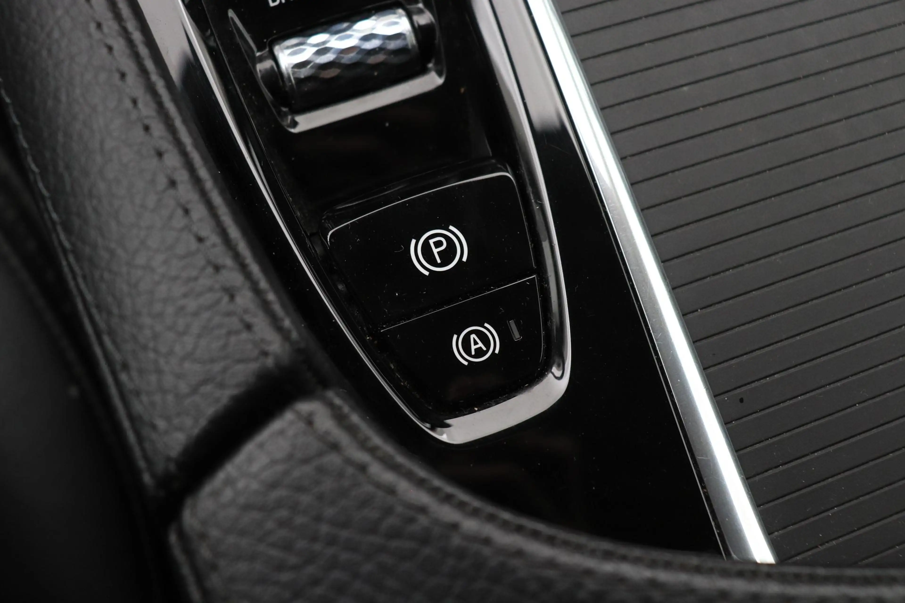 Volvo V90 Cross Country 2.0 T5 Pro | ACC | 360° Camera | Trekhaak | Stoelv — photo 37