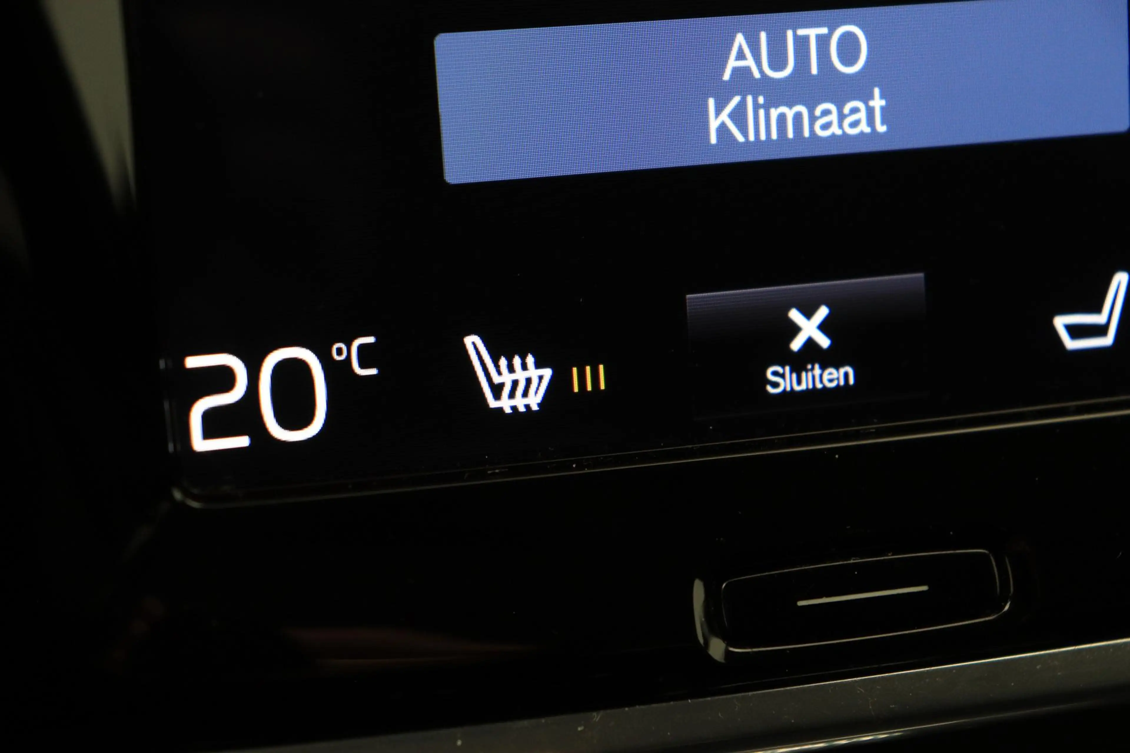 Volvo V90 Cross Country 2.0 T5 Pro | ACC | 360° Camera | Trekhaak | Stoelv — photo 32