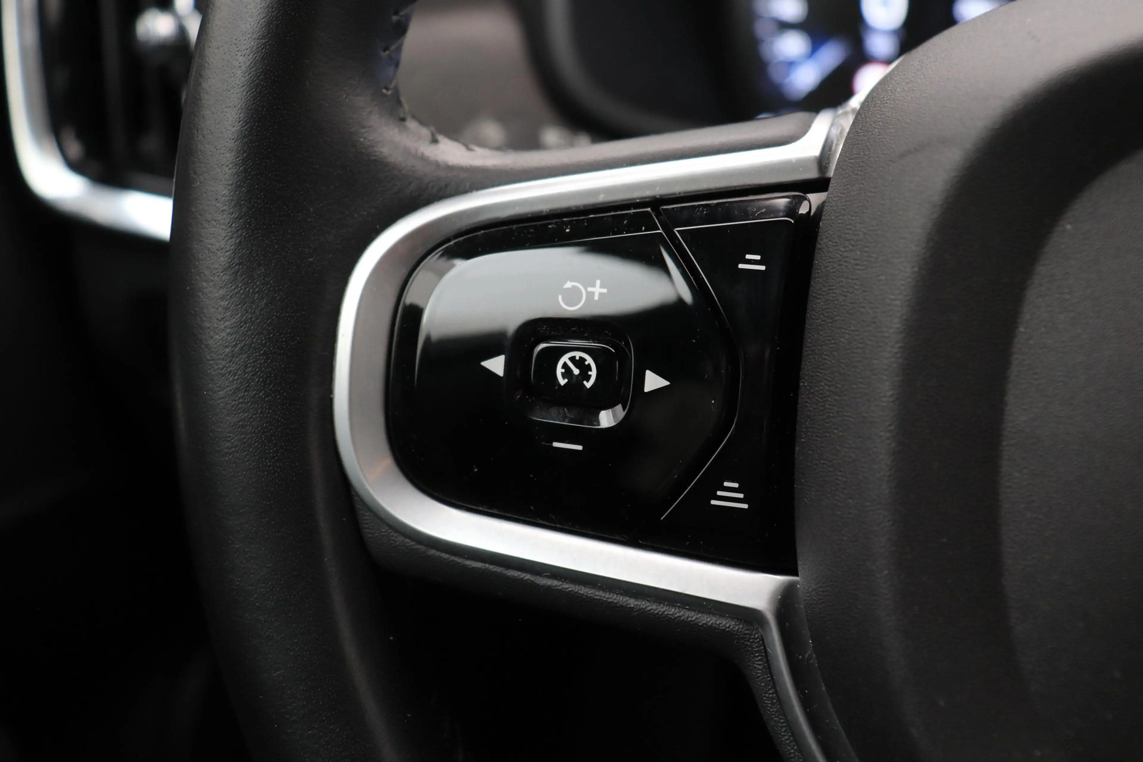 Volvo V90 Cross Country 2.0 T5 Pro | ACC | 360° Camera | Trekhaak | Stoelv — photo 38