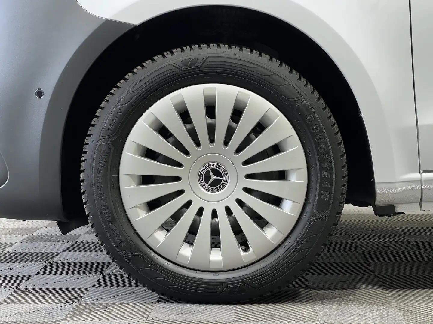 Mercedes-Benz Vito Kasten 116 CDI Pro lang Klima SHZ Kamera Weiß - 2