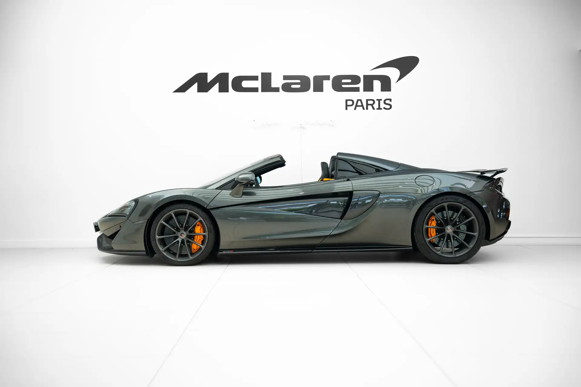 맥라렌 570S 570 Sport Spider 2019 건메탈 사진 3