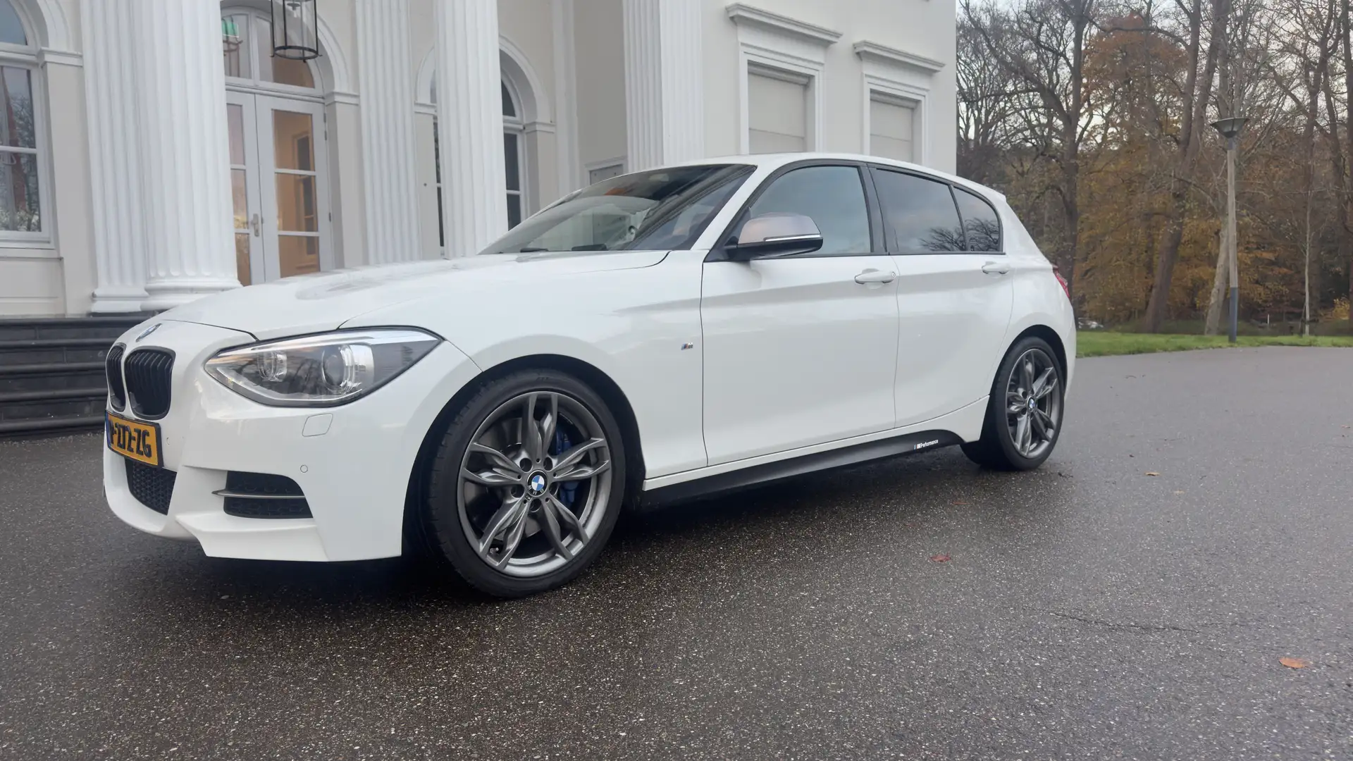 BMW 135 M135i Sport-Aut. - 1
