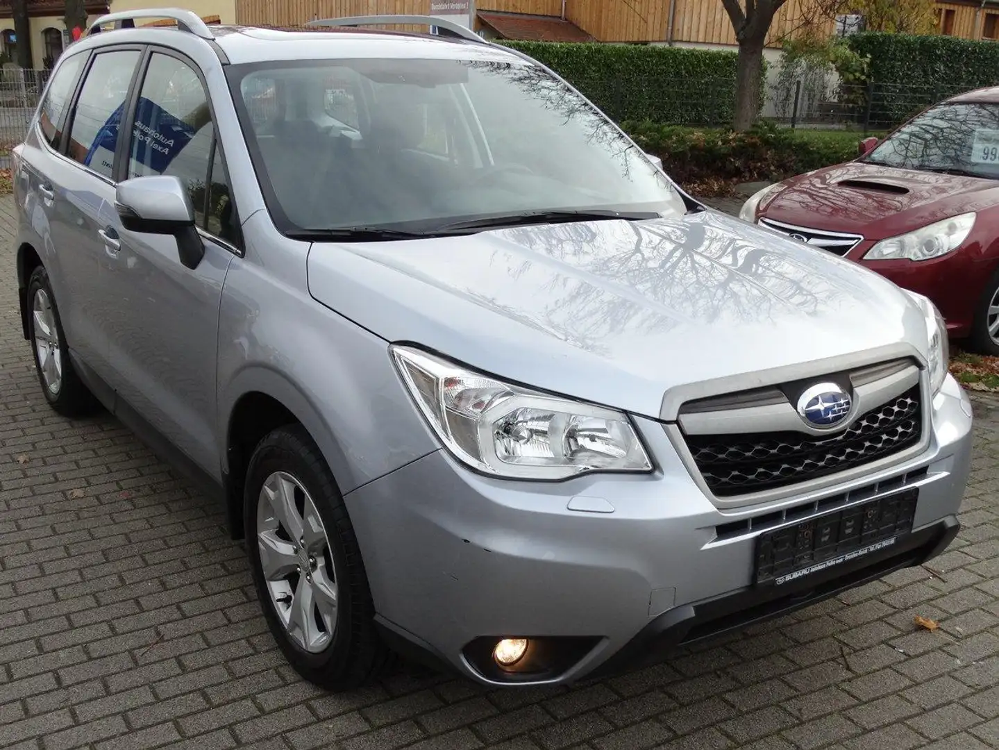 Subaru Forester Forester 2.0 Exclusive / Benzin / Schaltgetriebe Argent - 2