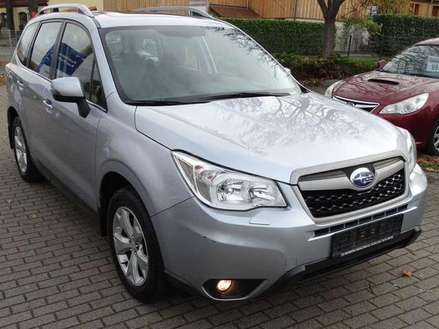 Subaru Forester Forester 2.0 Exclusive / Benzin / Schaltgetriebe
