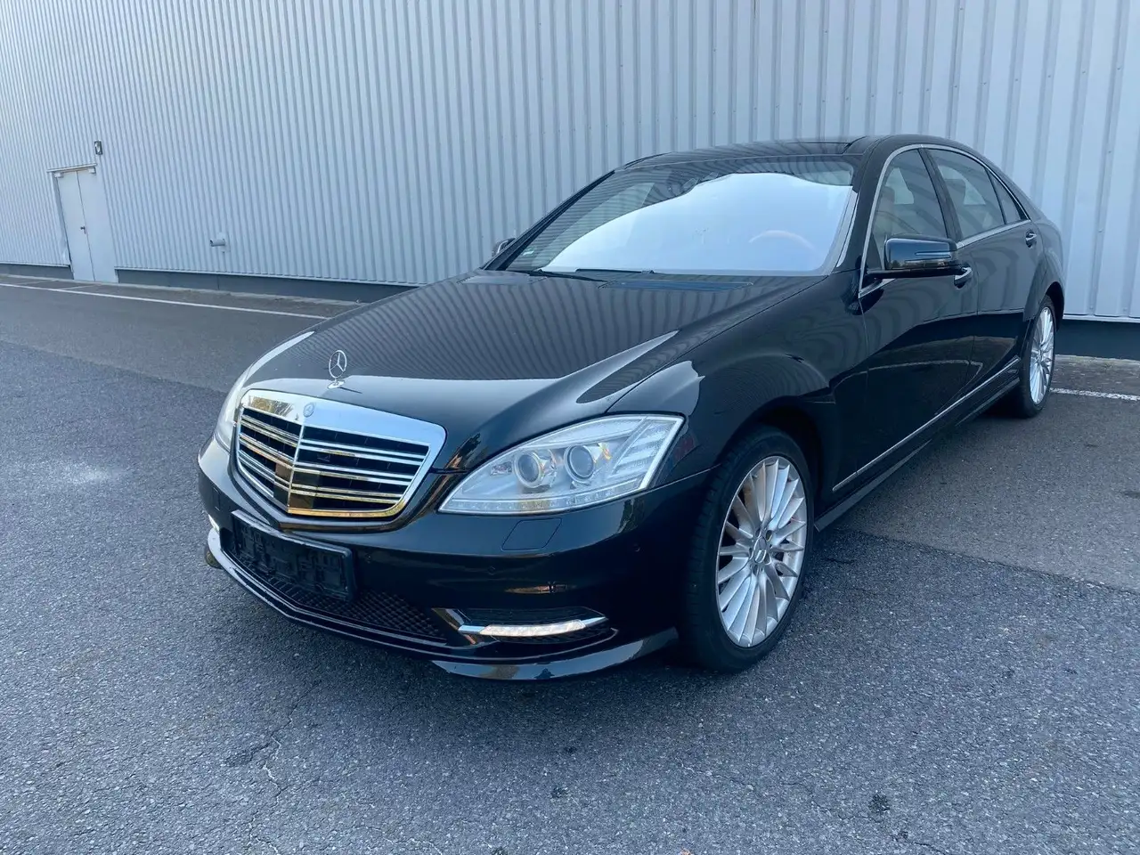 Mercedes-Benz S 600