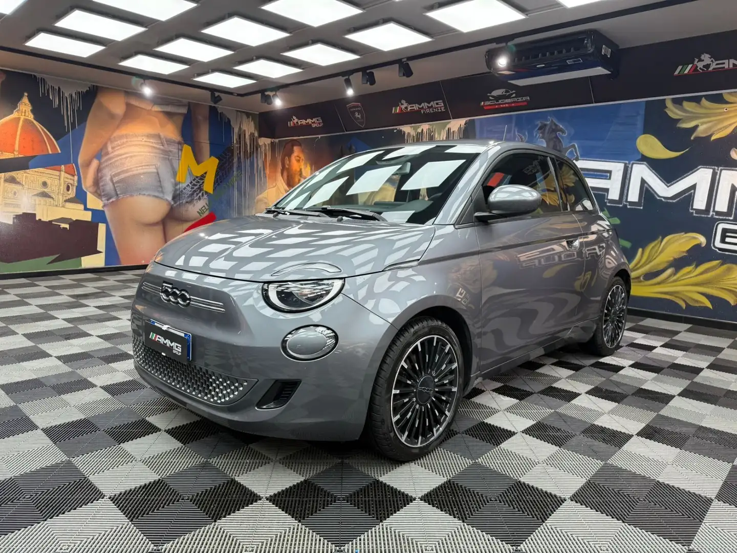 Fiat 500 500e Berlina 42 kWh La Prima Grau - 1