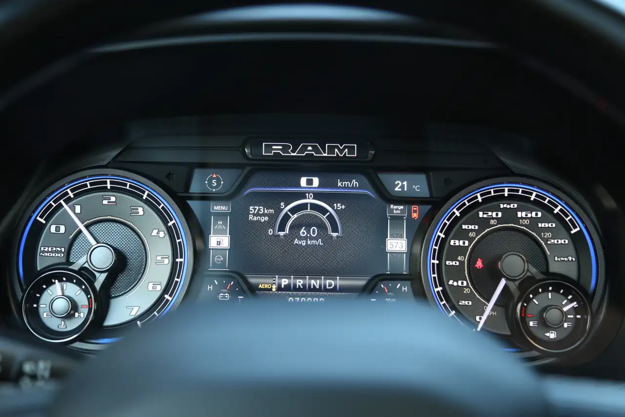 Dodge RAM 2023 — фото 12