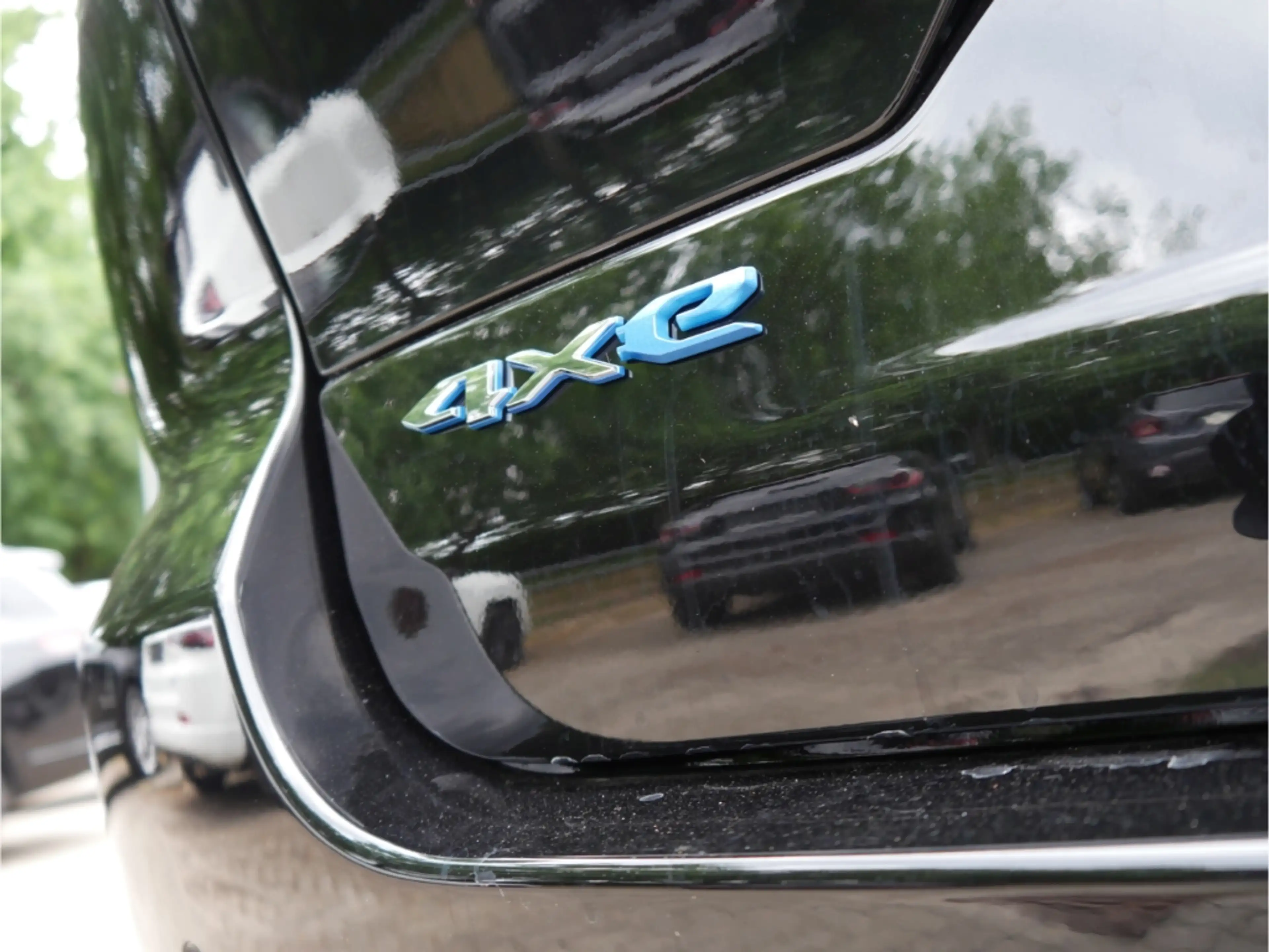 Jeep Grand Cherokee 4xe Overland — photo 5