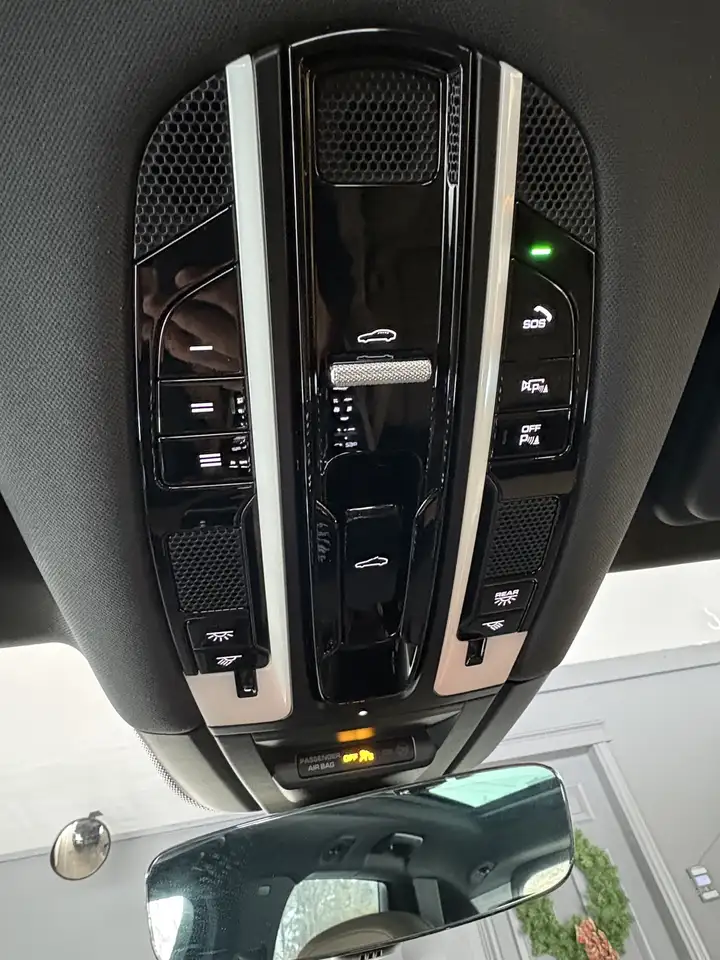 Porsche Cayenne снимка Porsche Cayenne