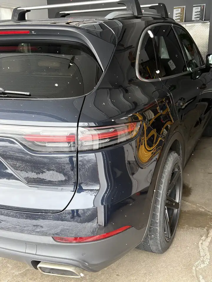 Porsche Cayenne снимка Porsche Cayenne