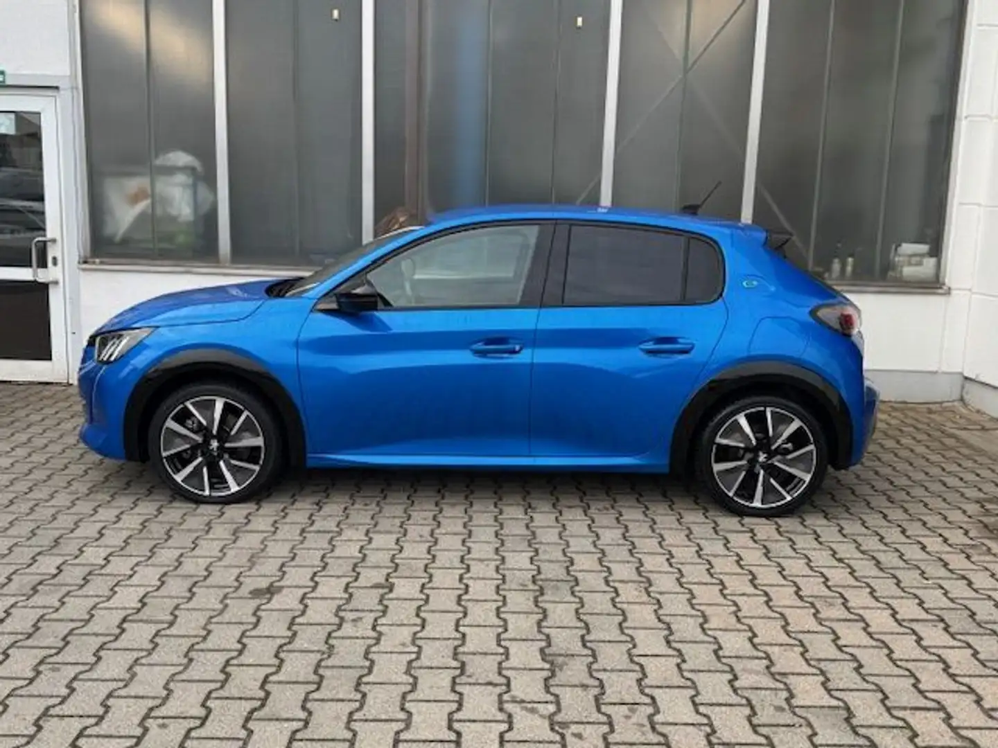 Peugeot 208 Elektromotor 136 Allure Blau - 2