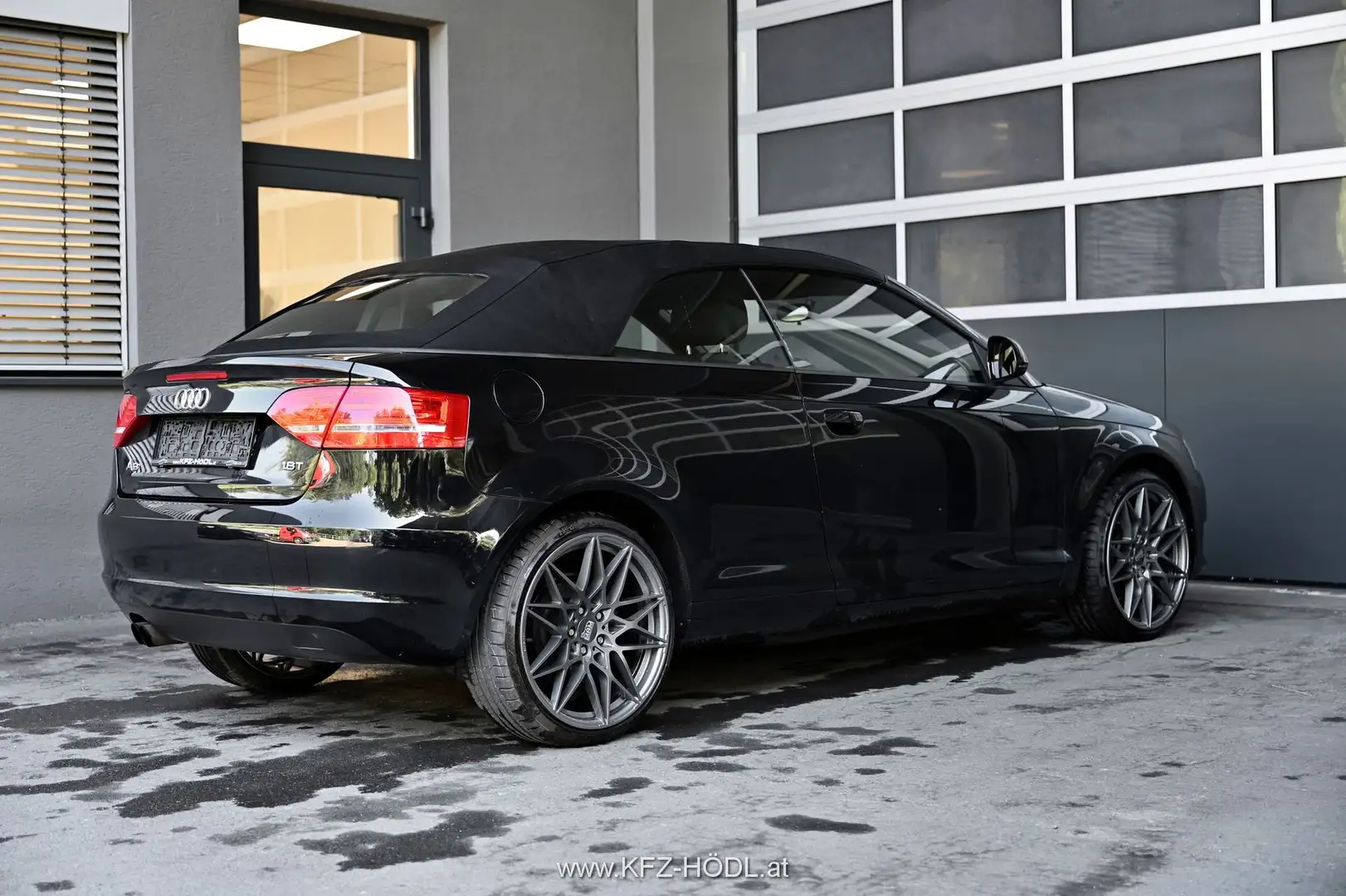 Audi A3 Cabriolet 1.8 TFSI Attraction Pickerl NEU Schwarz - 2