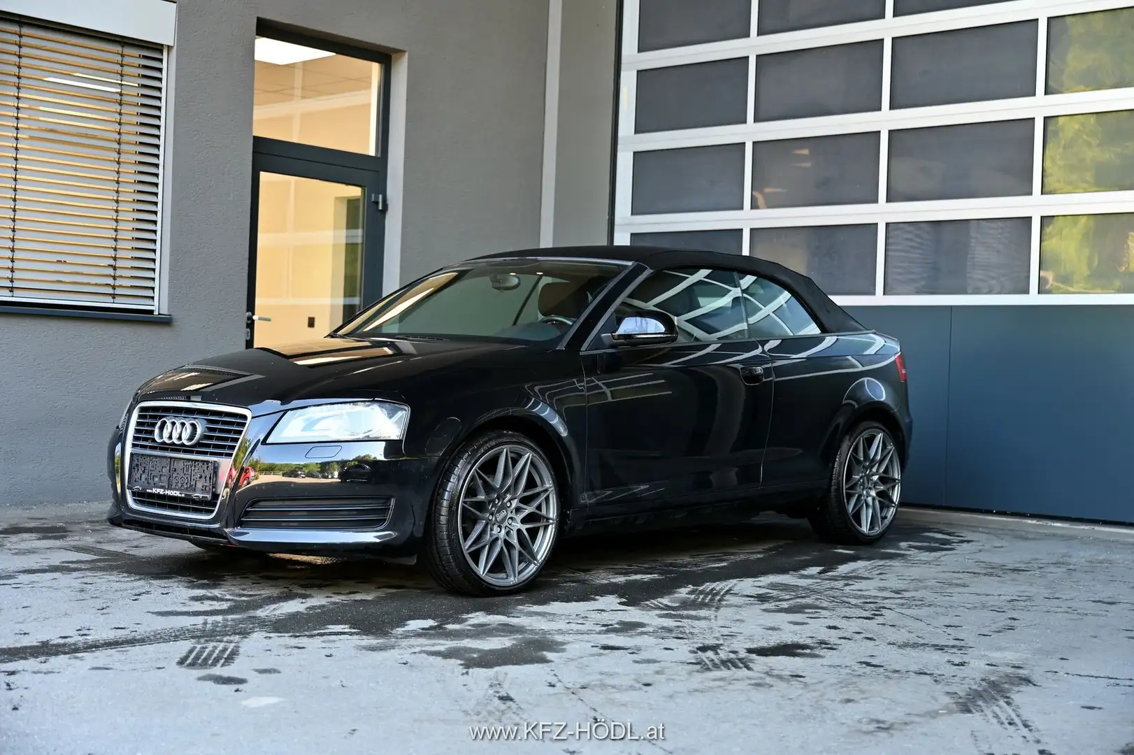 Audi A3 Cabriolet 1.8 TFSI Attraction Pickerl NEU Schwarz - 1