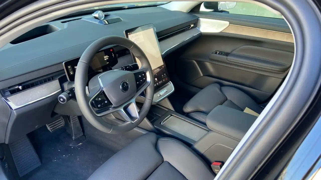 Volvo ES90 2026