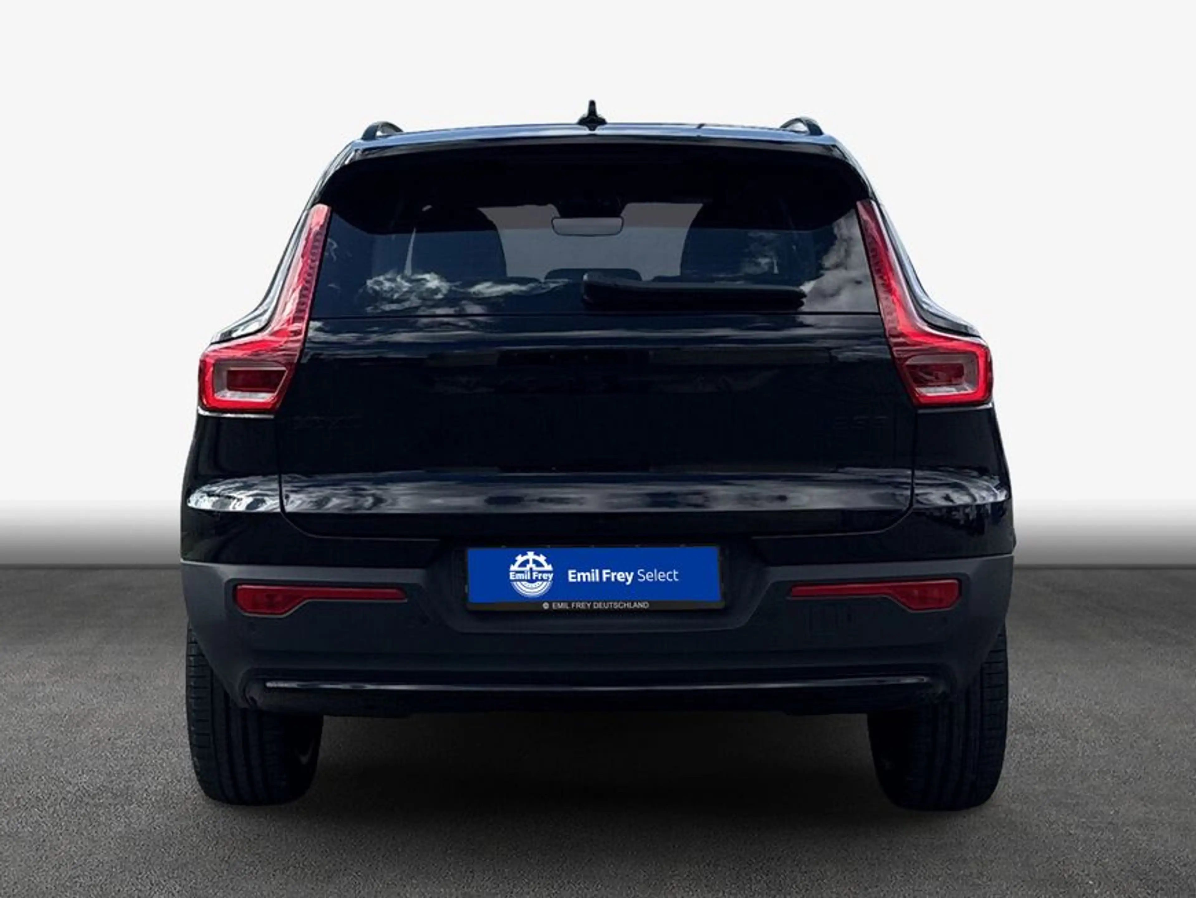 Volvo XC40 XC40 B3 B DKG Plus Black Edition — photo 5