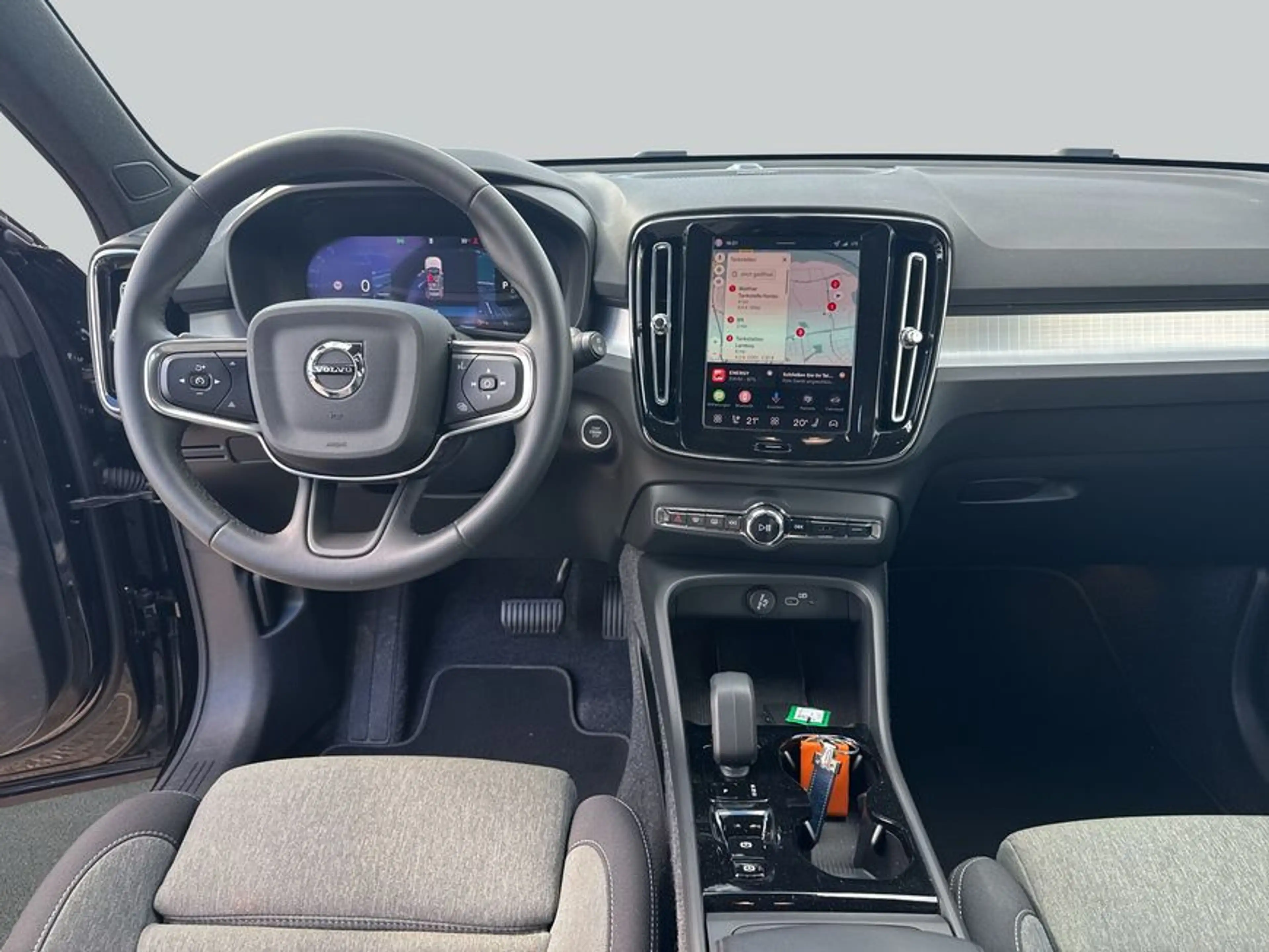Volvo XC40 XC40 B3 B DKG Plus Black Edition — photo 13
