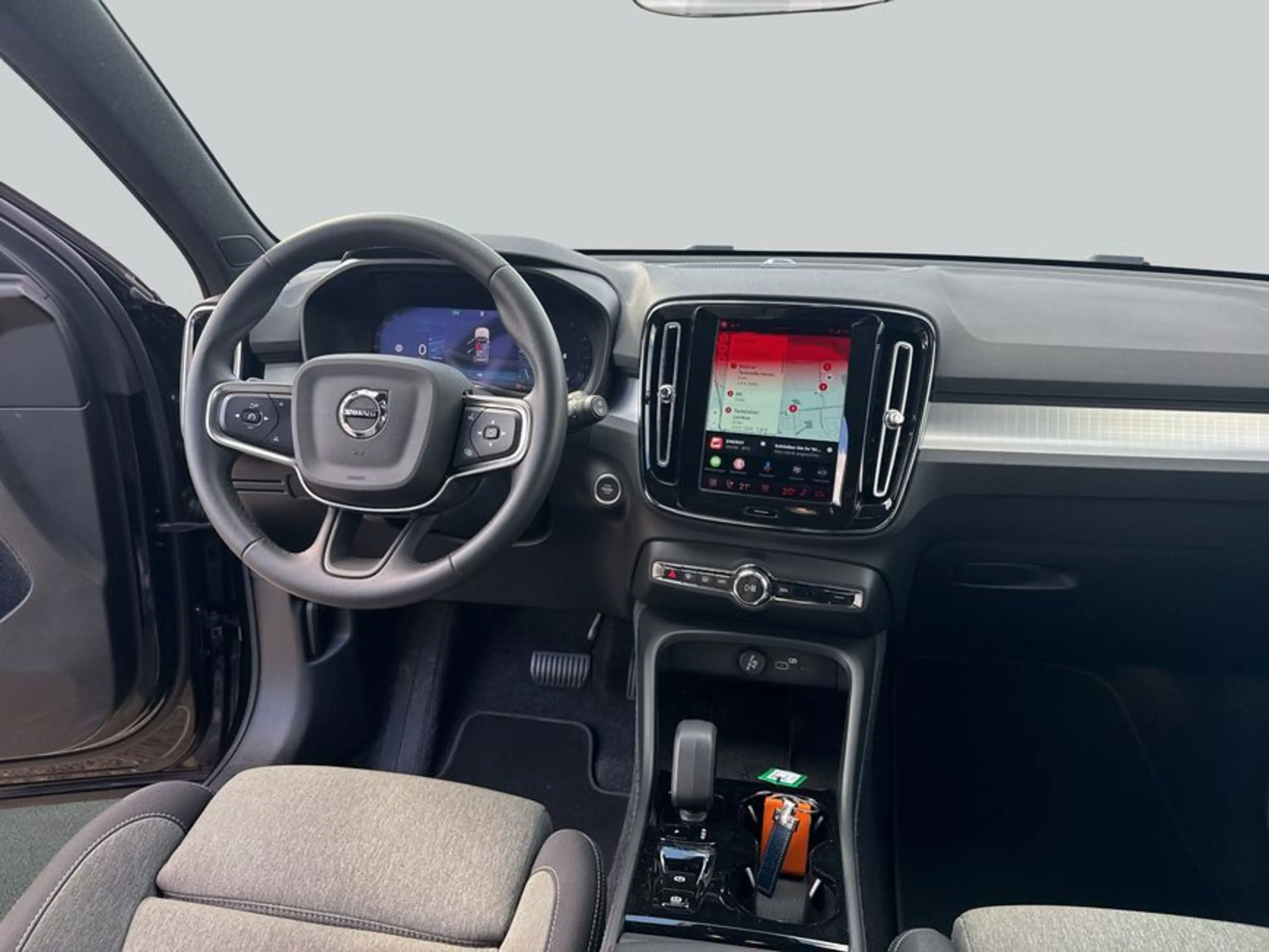Volvo XC40 XC40 B3 B DKG Plus Black Edition — photo 14
