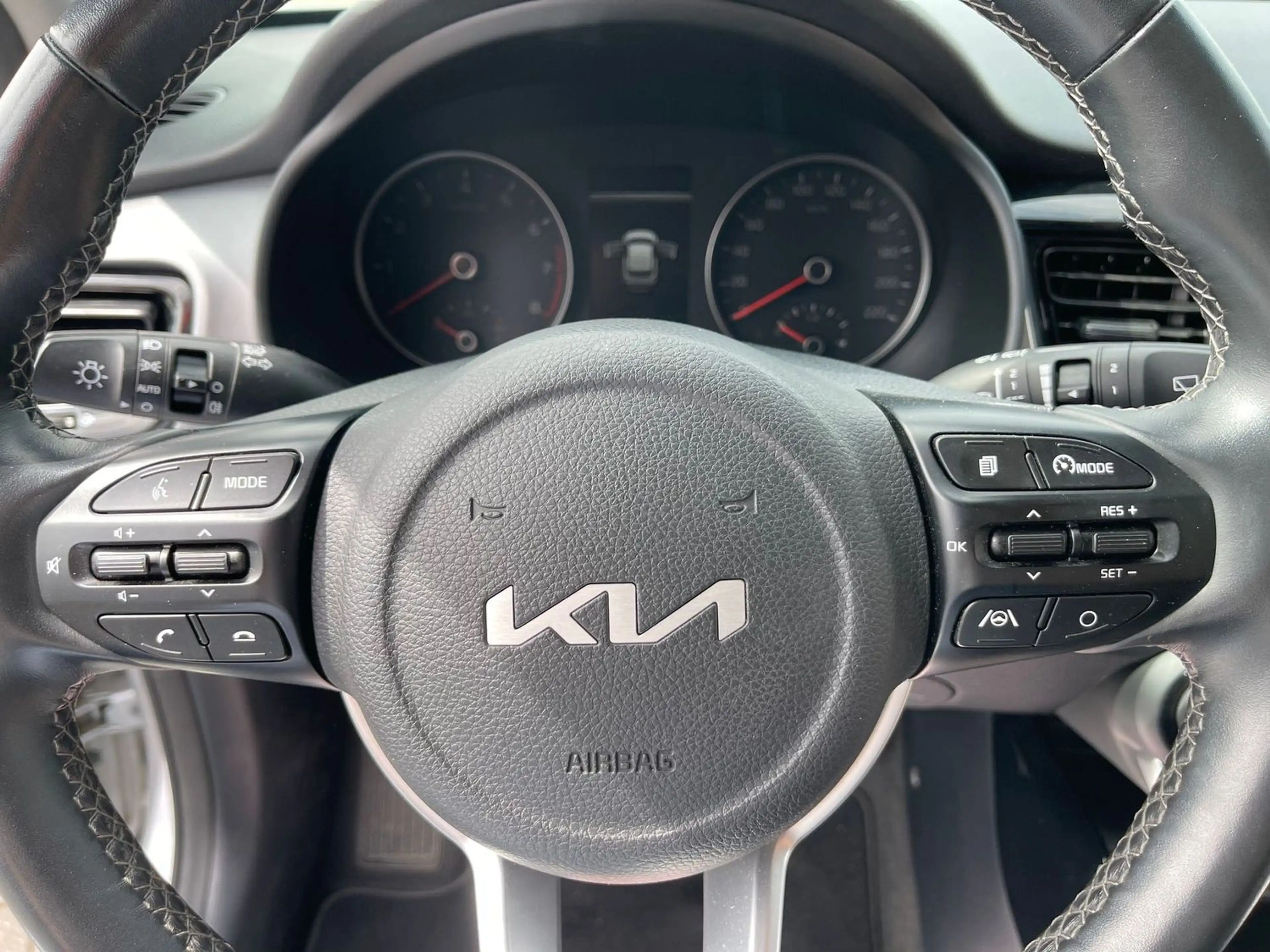 Kia Stonic Vision/DAB/WIFI/Bluetooth/Tempomat/Spurhalteassi. — photo 11