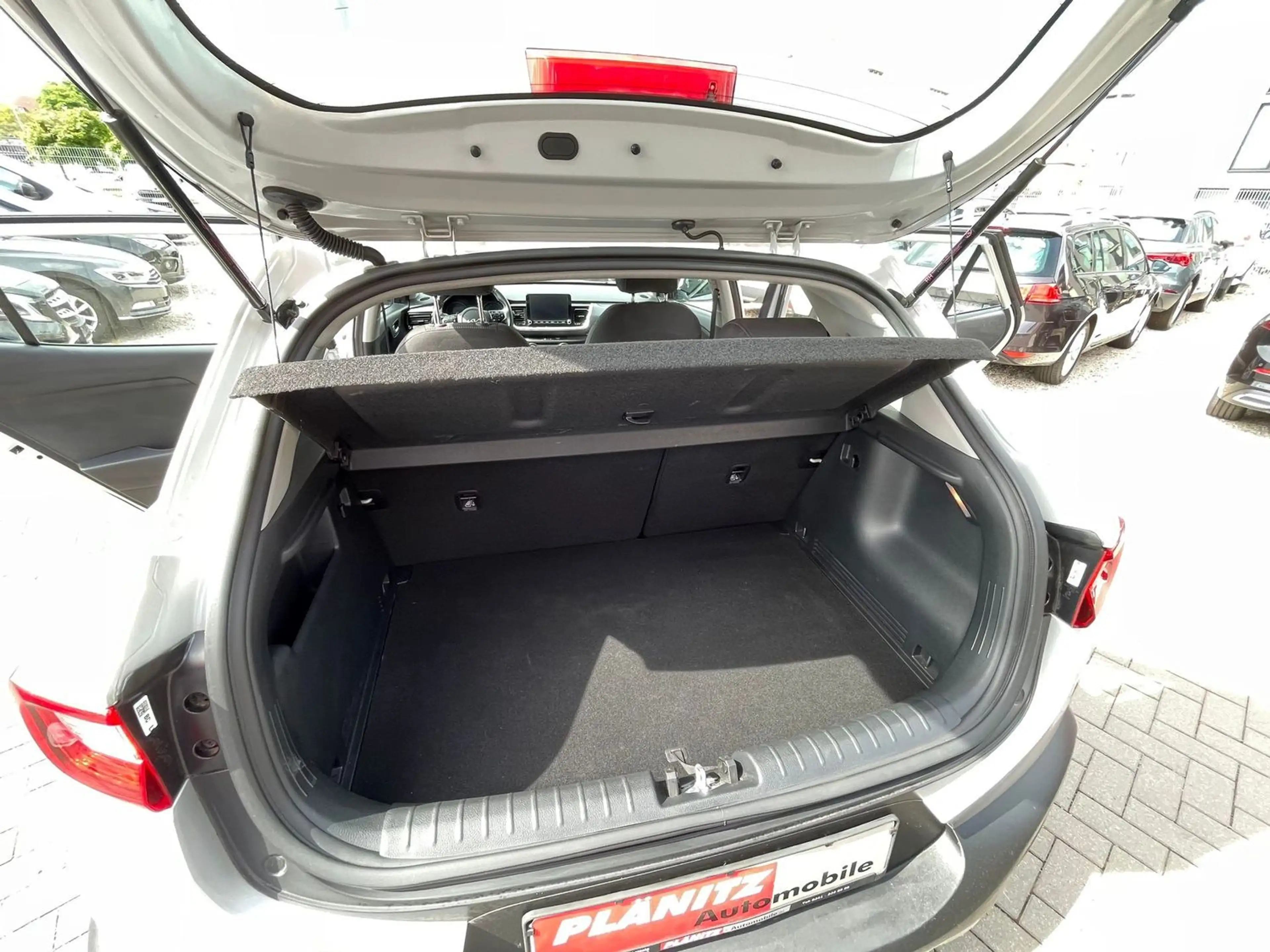 Kia Stonic Vision/DAB/WIFI/Bluetooth/Tempomat/Spurhalteassi. — photo 7