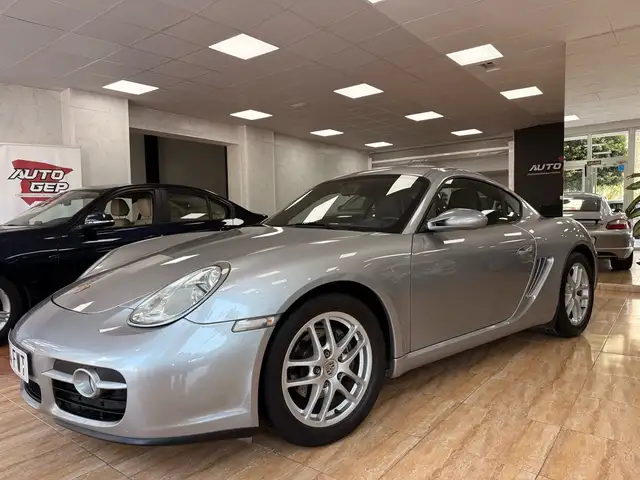 Porsche Cayman 2.7
