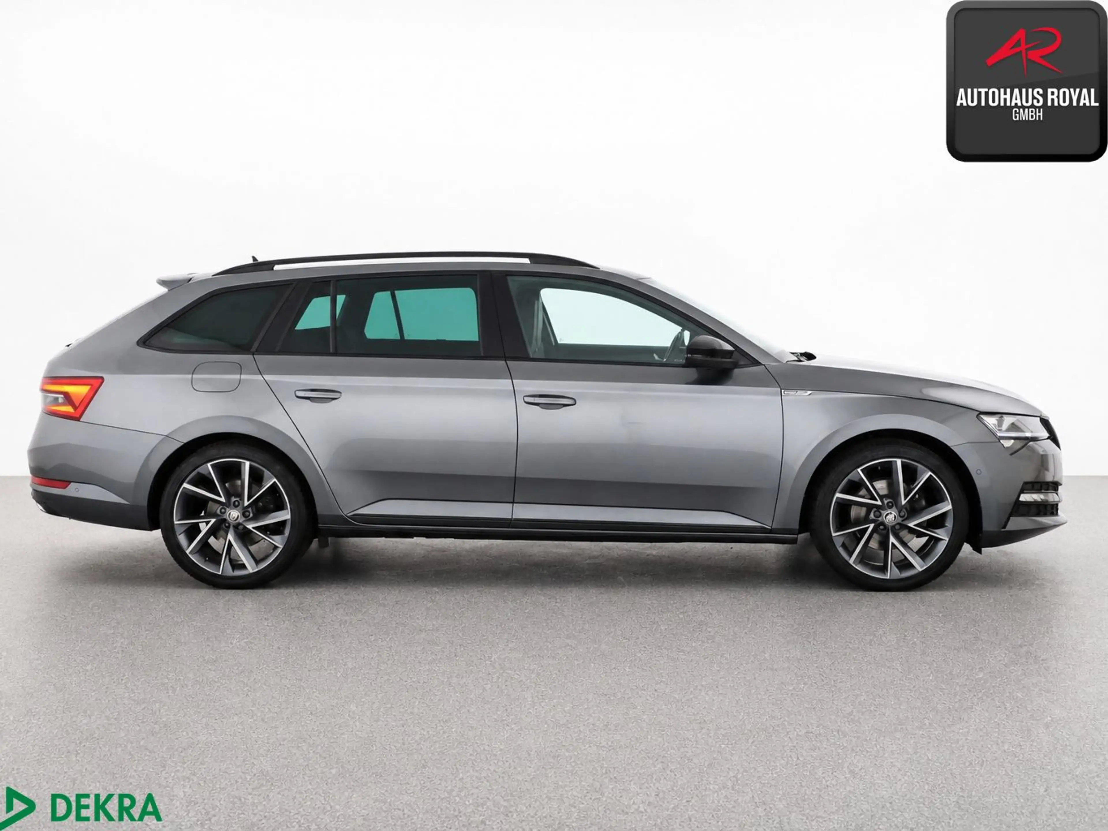 Skoda Superb Combi 2.0 TDI SPORTLINE MATRIX,360°,ACC — photo 5