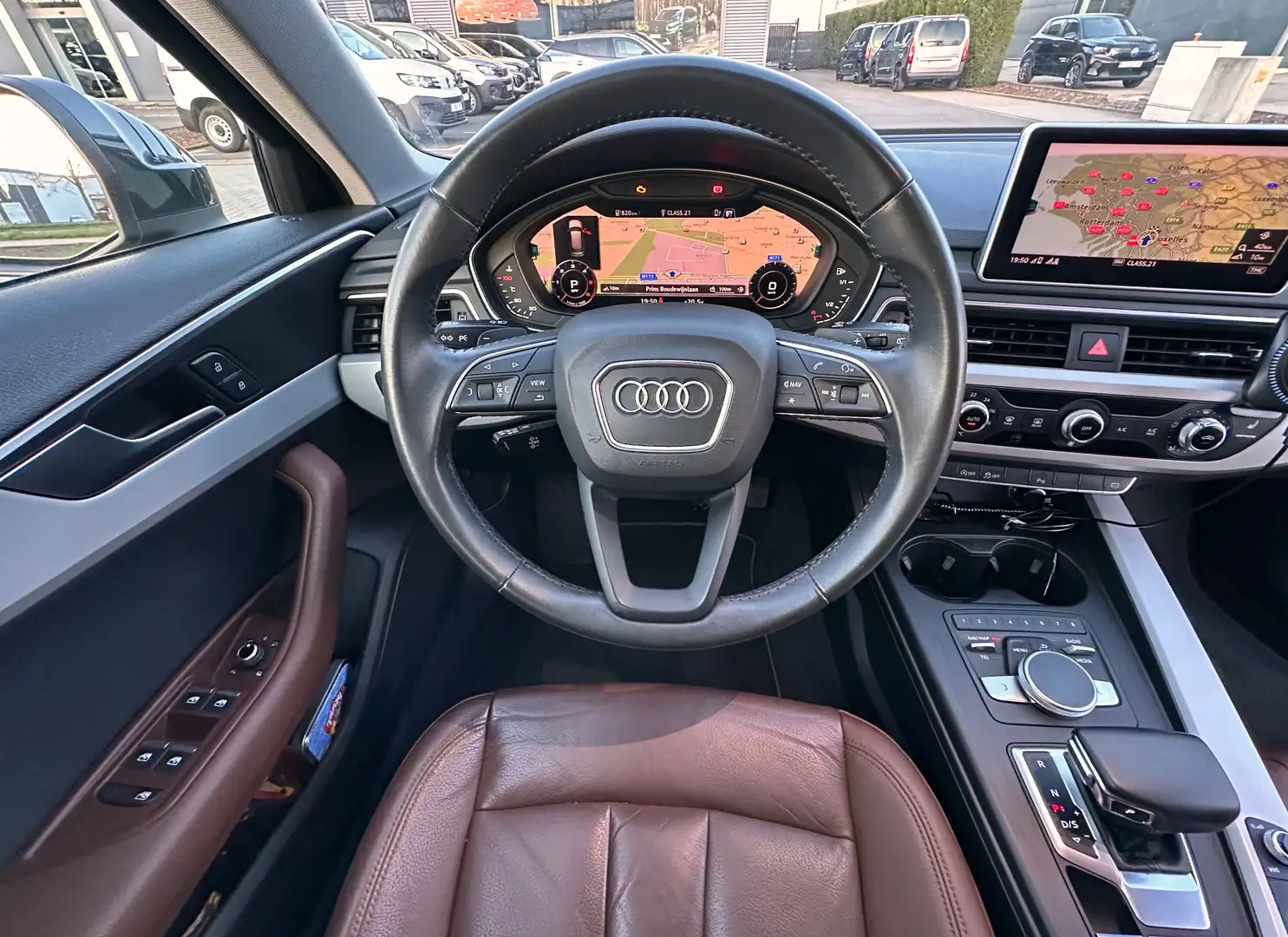 Audi A4 A4 Avant 35 TDI S tronic Grijs - 1