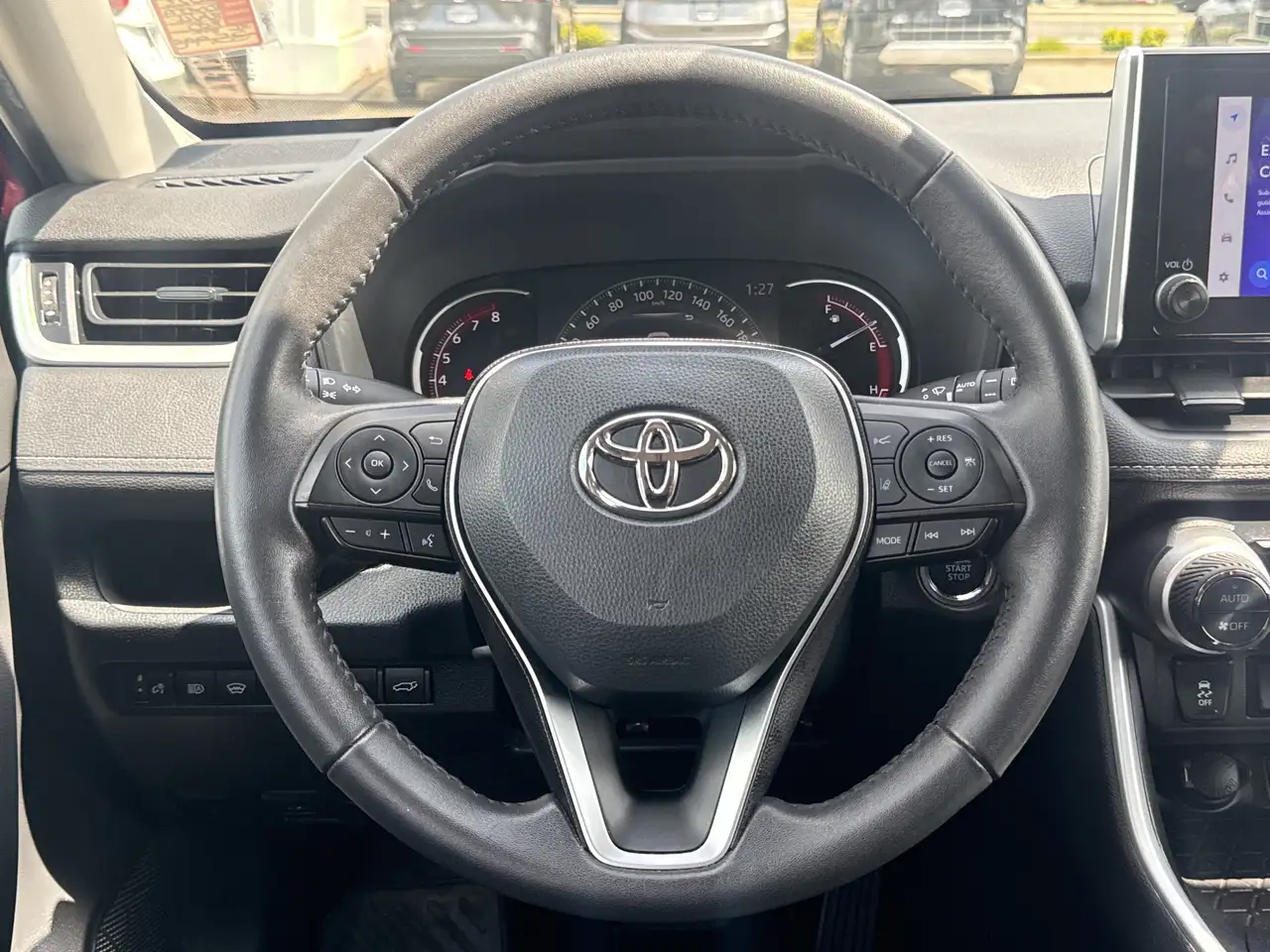 Toyota RAV 4 снимка Toyota RAV 4