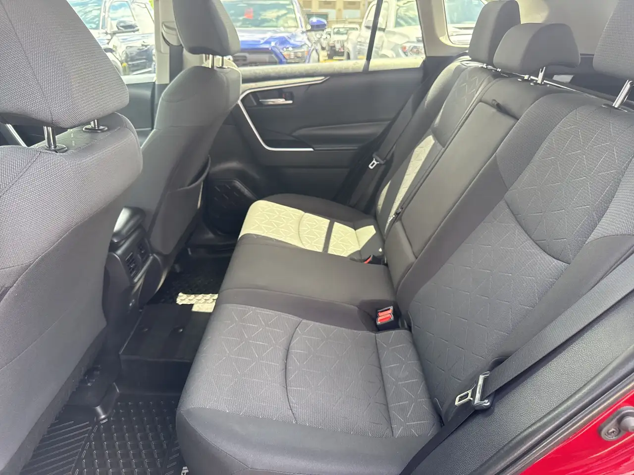 Toyota RAV 4 снимка Toyota RAV 4