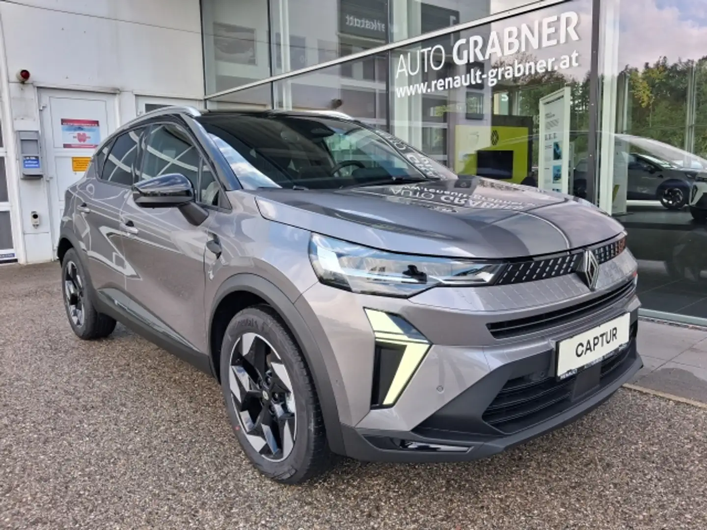 Renault Captur Techno E-Tech HEV 160 Aut. Grau - 1