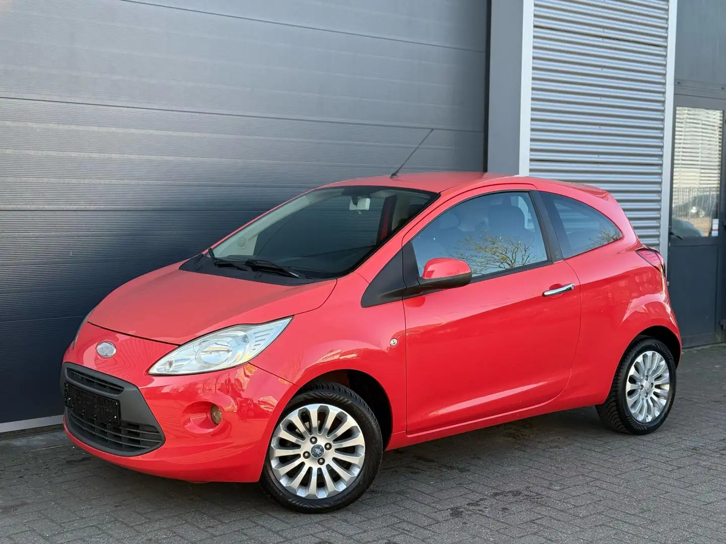 Ford Ka/Ka+ 1.2 Titanium X Rood - 1