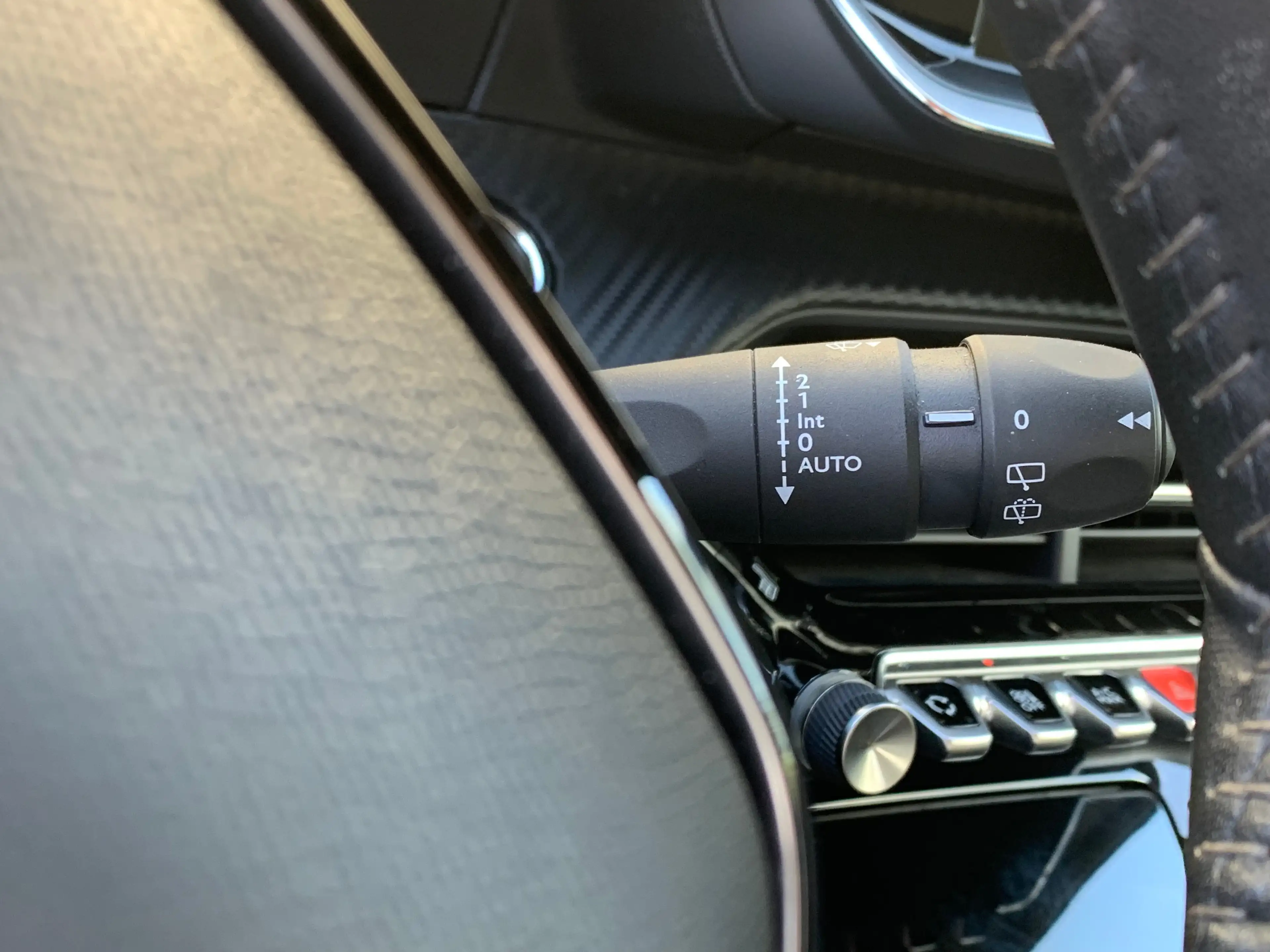 Peugeot e-2008 EV Allure Pack 50 kWh SOH 94% | Airco | Camera | C — photo 15