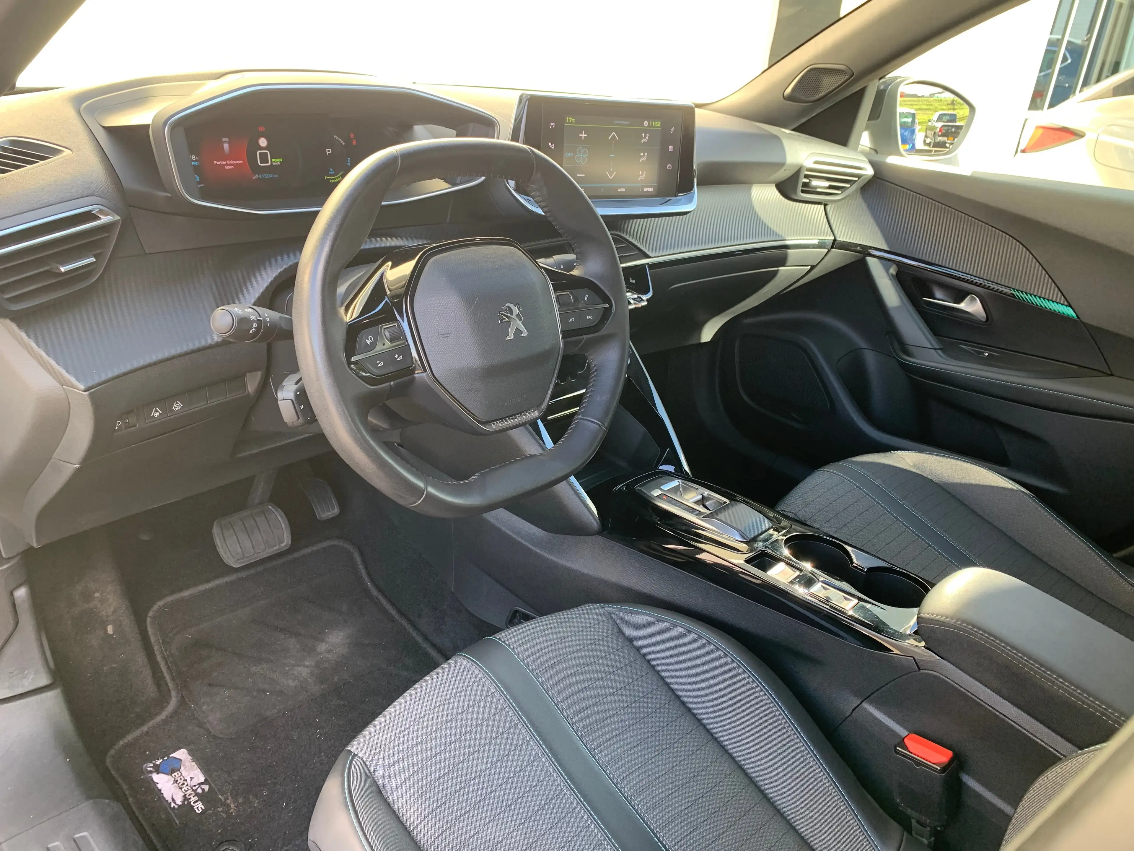 Peugeot e-2008 EV Allure Pack 50 kWh SOH 94% | Airco | Camera | C — photo 8