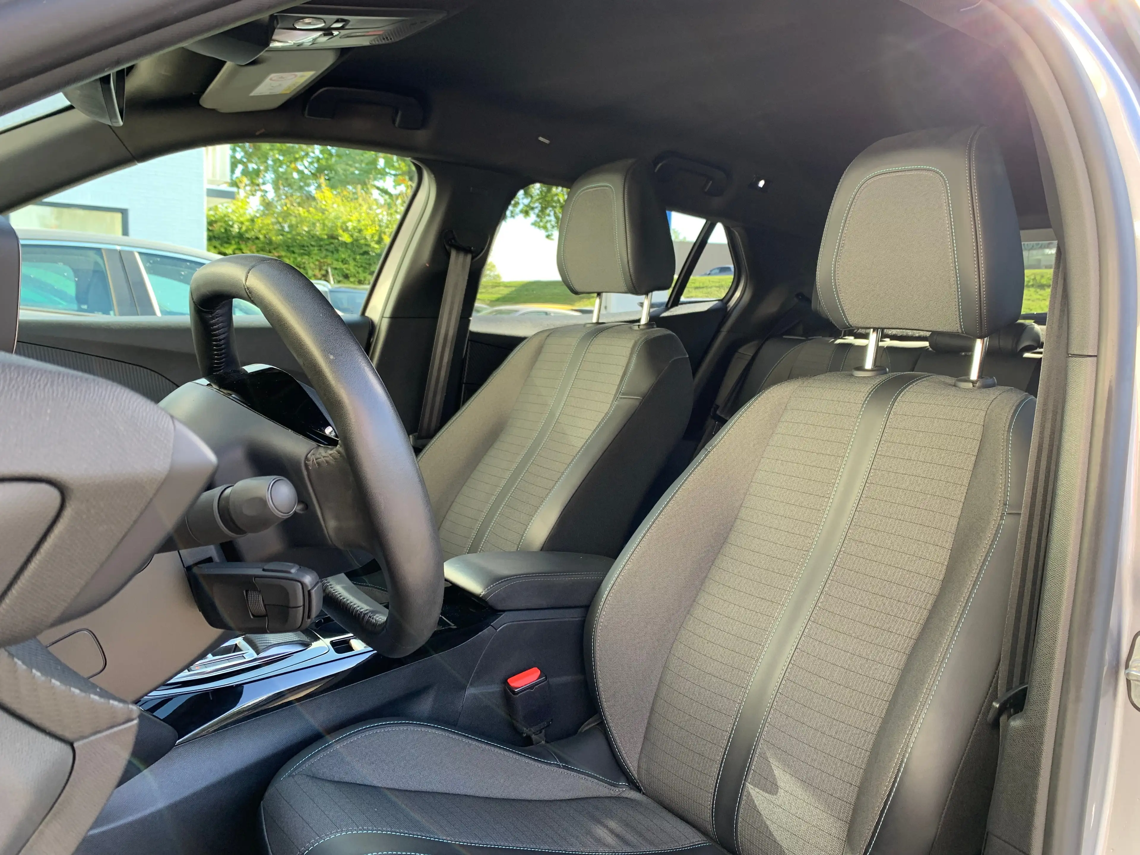 Peugeot e-2008 EV Allure Pack 50 kWh SOH 94% | Airco | Camera | C — photo 26
