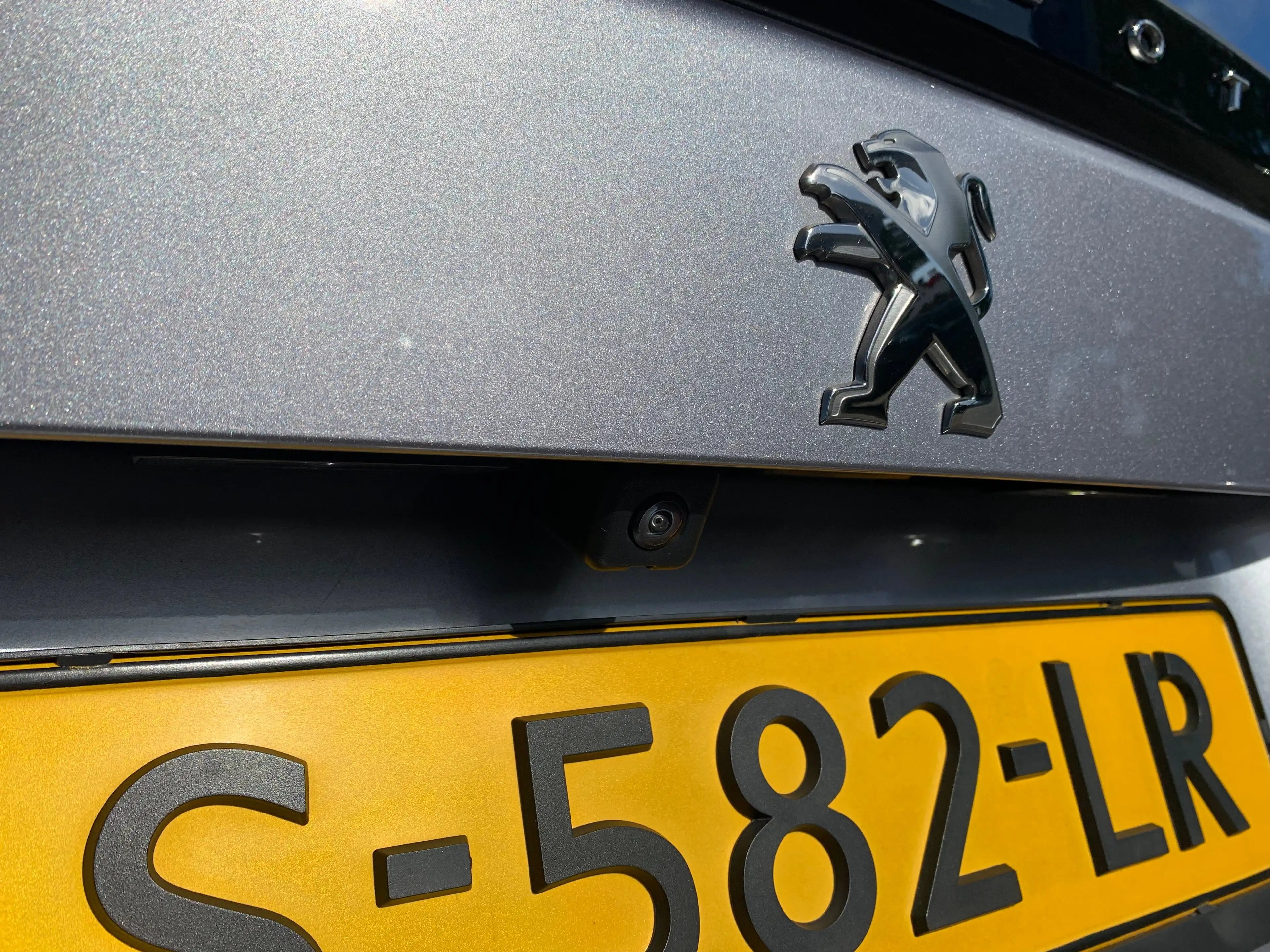 Peugeot e-2008 EV Allure Pack 50 kWh SOH 94% | Airco | Camera | C — photo 36