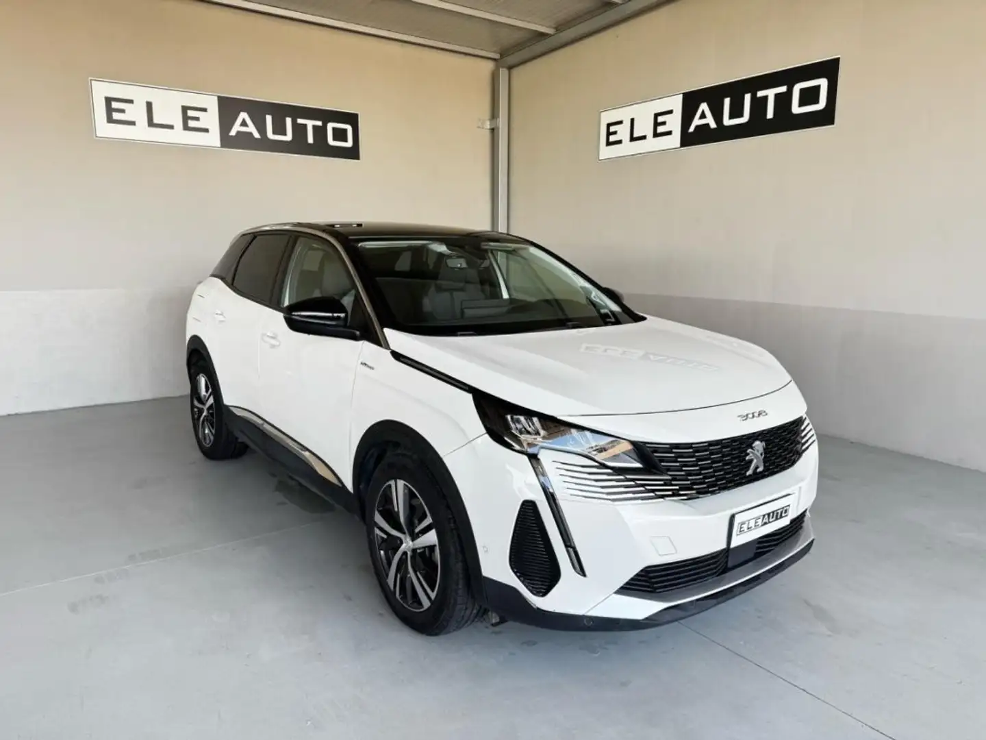 Peugeot 3008 Hybrid 225 e-EAT8 Allure Pack Iva Esposta Blanc - 1