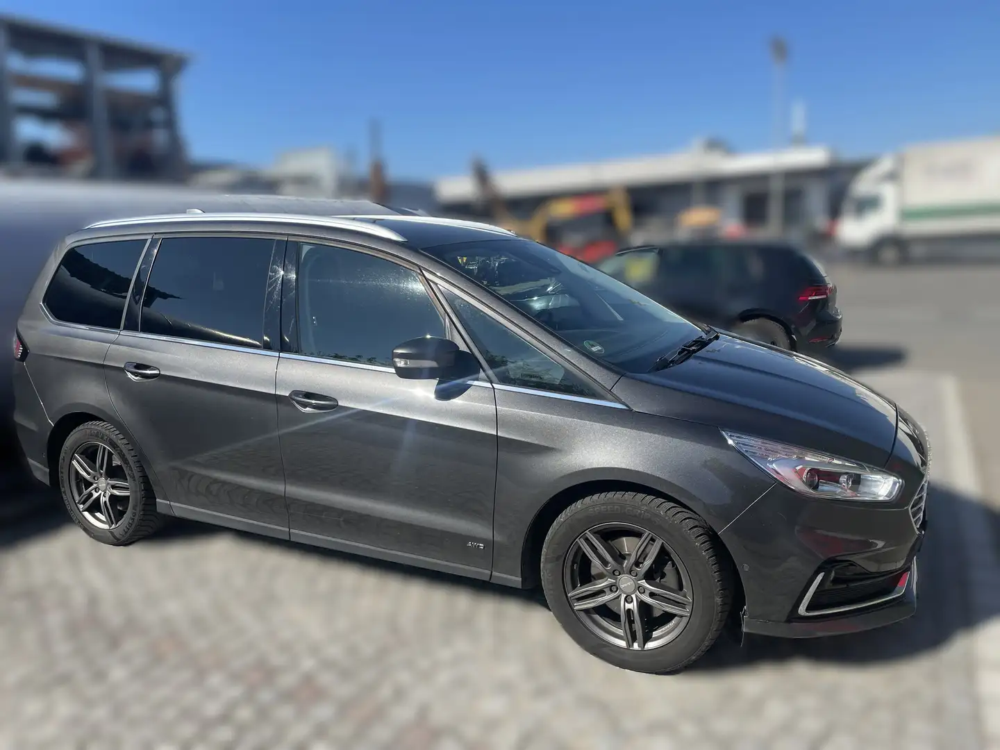 Ford Galaxy 2.0 EcoBlue S Grau - 1