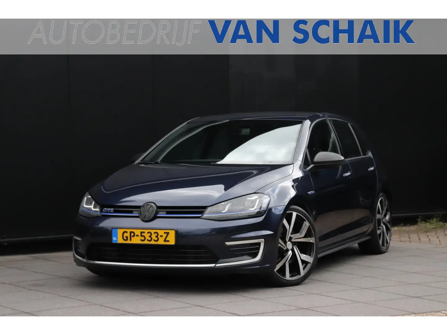 Volkswagen Golf GTE 1.4 TSI | DSG | LEDER | STOELVERW. | CAMERA | APPL Blauw - 1