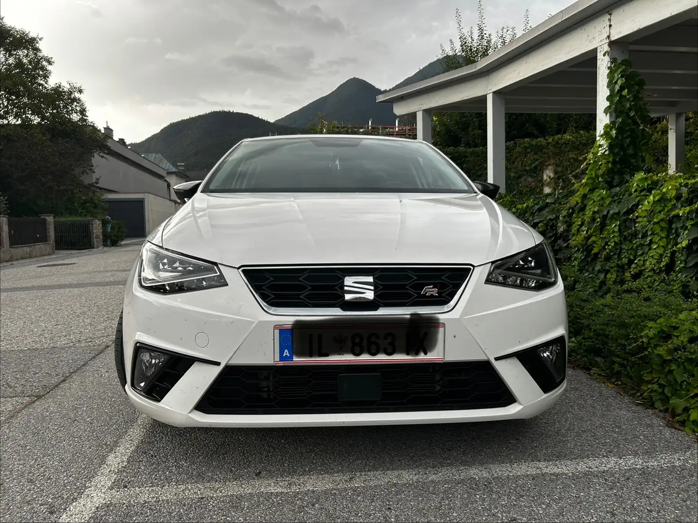 SEAT Ibiza FR Weiß - 2